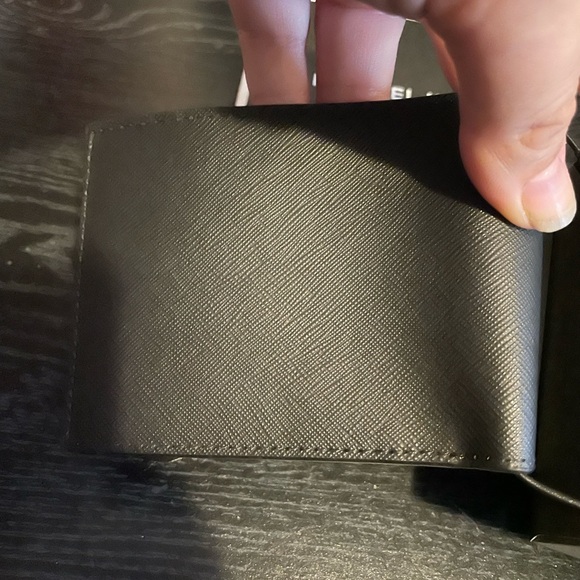 Michael Kors Andy Slim Bifold Men’s Wallet NWT - Picture 5 of 8